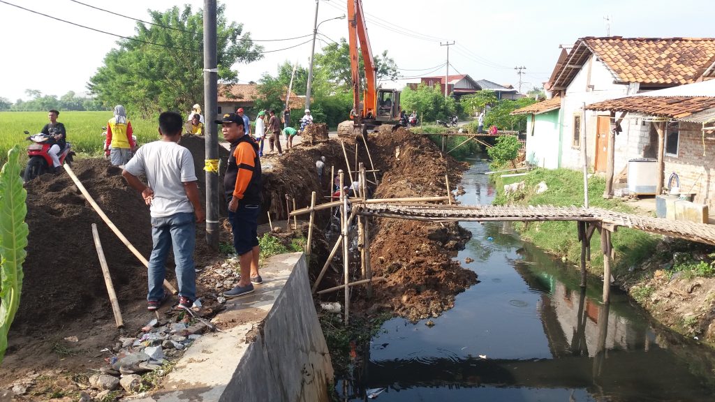 Atasi Genangan Air Dinas Pupr Karawang Fokus Bangun Drainase