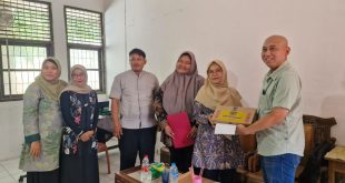 Pihak PT Arbith Energy Perkasa Bersama Guru SDN Tanjungpura 4