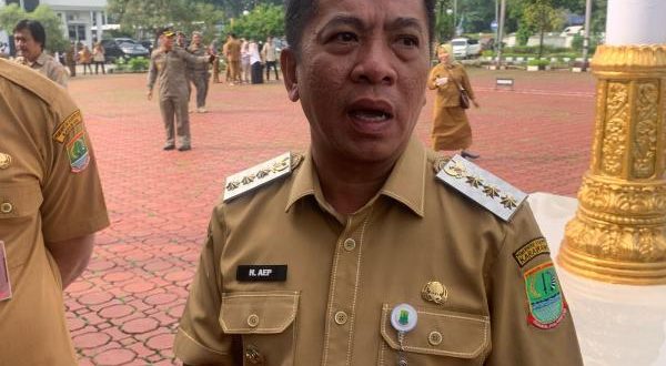 Bupati Aep Bantah Ada Kenaikan Pajak 100 Persen